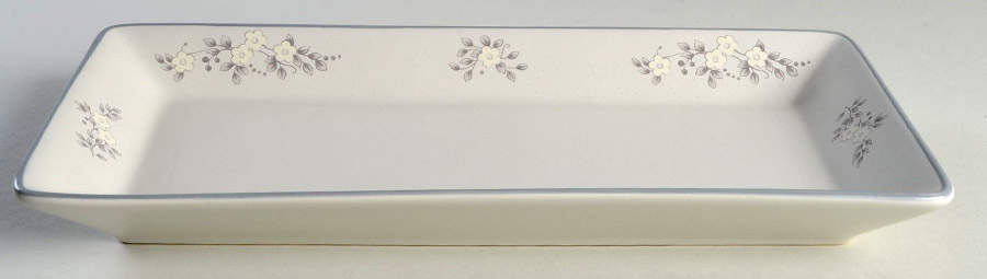 Heirloom Rectangular Tray 11" by Pfaltzgraff-1