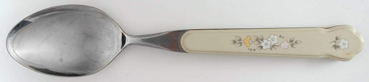 Heirloom Place/Oval Soup Spoon by Pfaltzgraff-1