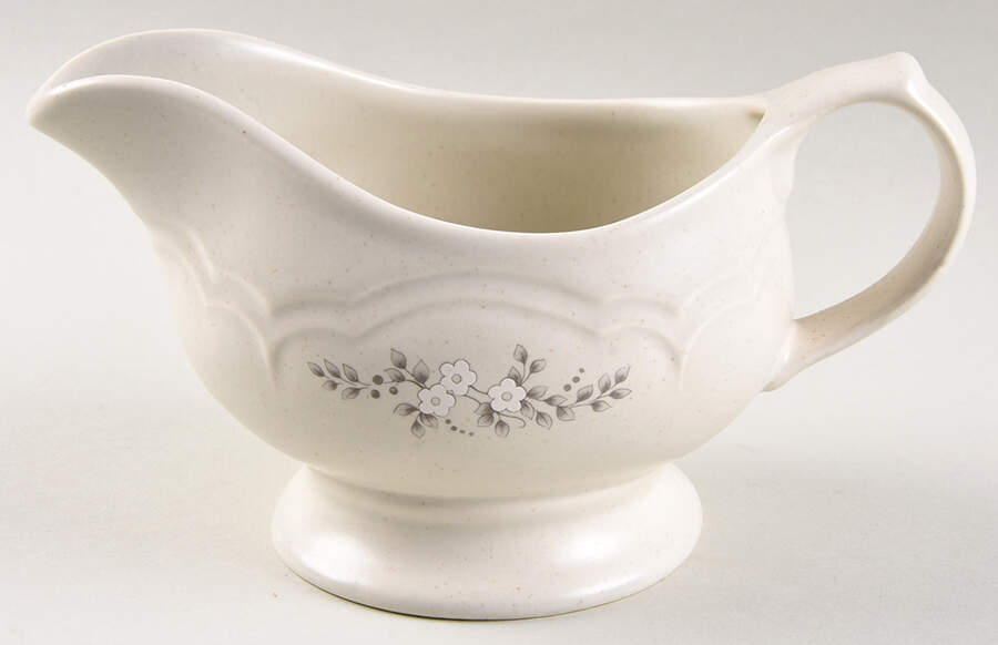 Heirloom Round Gravy Boat (GR2SP) by Pfaltzgraff-1