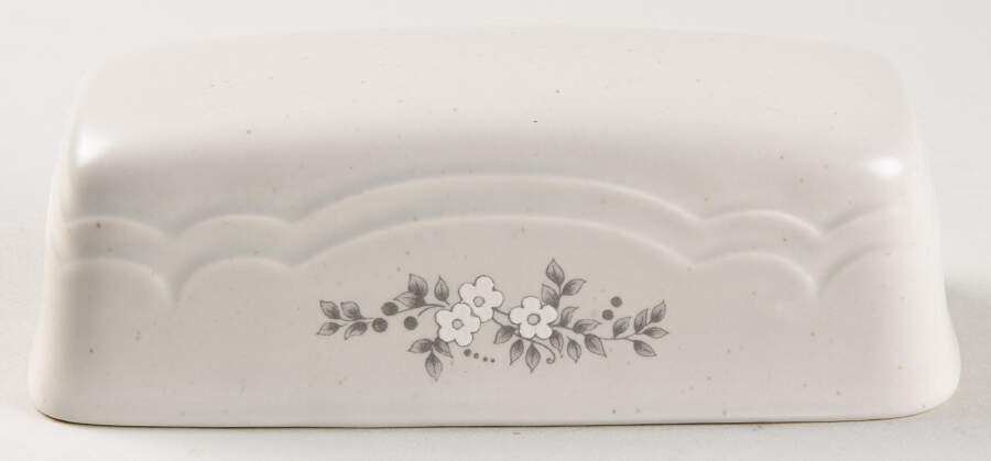 Heirloom Lid for 1/4 Lb Butter by Pfaltzgraff-1