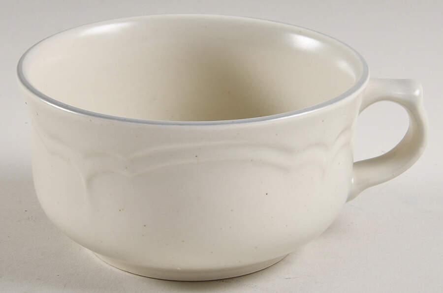Heirloom Soup Mug by Pfaltzgraff-1