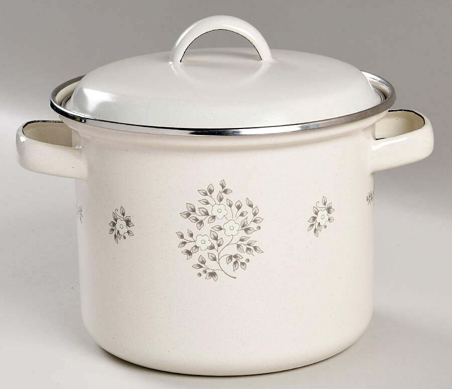 Heirloom 2.5 Qt Metal Stockpot & LId by Pfaltzgraff-1