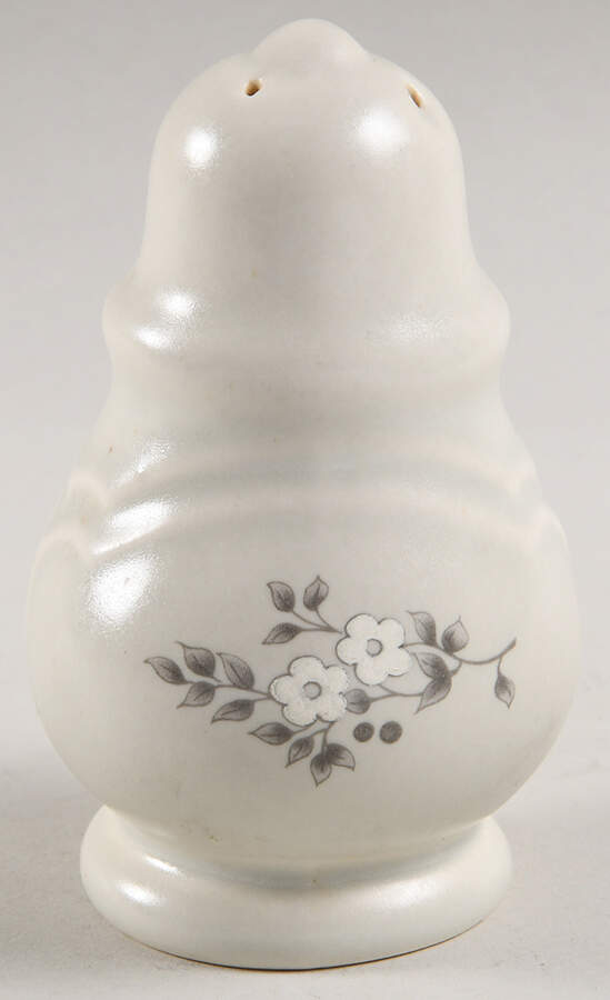 Heirloom Salt Shaker by Pfaltzgraff-1