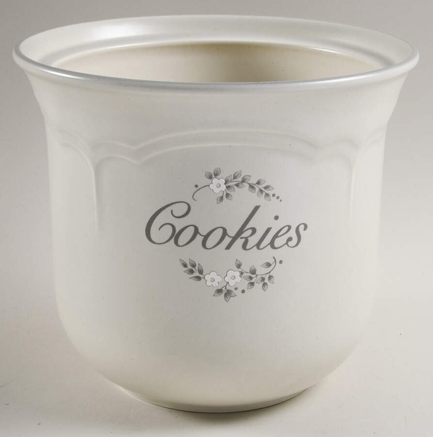 Heirloom Cookie Jar No Lid by Pfaltzgraff-1