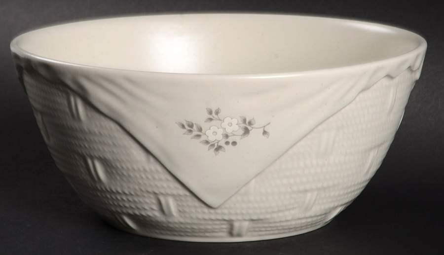 Heirloom Basket Bowl by Pfaltzgraff-1
