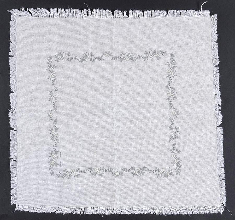 Heirloom Cloth Napkin by Pfaltzgraff-1