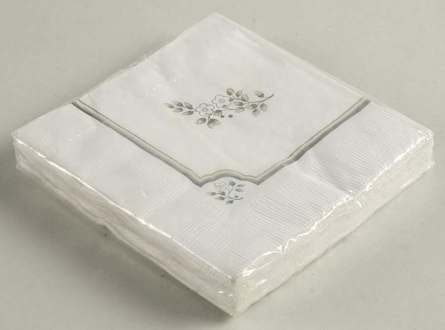 Heirloom Package of Paper Beverage Napkins by Pfaltzgraff-1