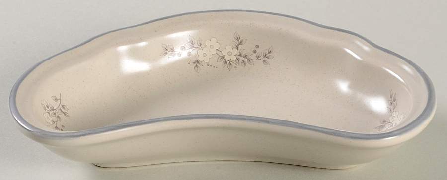 Heirloom Crescent Salad Plate by Pfaltzgraff-1