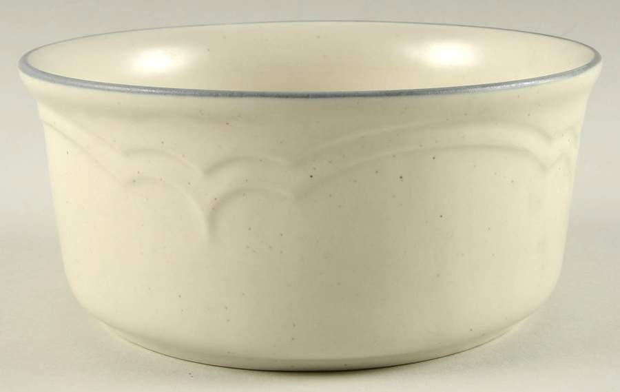 Heirloom Pet Bowl by Pfaltzgraff-1