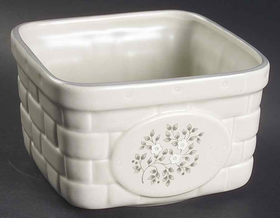Heirloom 6" Square Basket by Pfaltzgraff-1