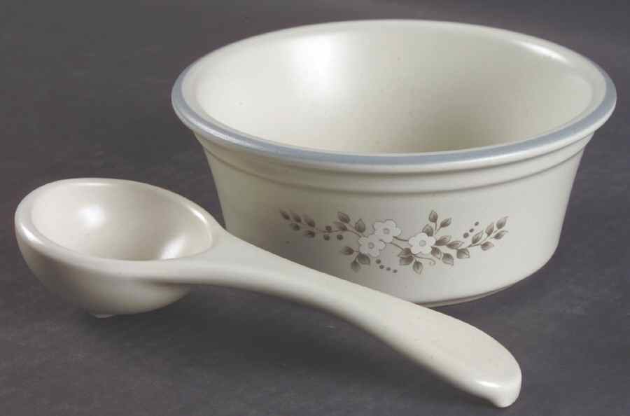 Heirloom Dip/Salsa Crock & Ladle by Pfaltzgraff-1