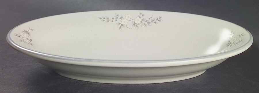 Heirloom Oval Dessert Bowl by Pfaltzgraff-1