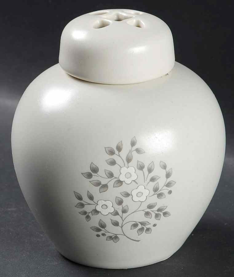 Heirloom Potpourri Jar & Lid by Pfaltzgraff-1