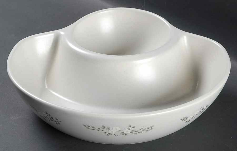 Heirloom 1 Piece Chip & Dip by Pfaltzgraff-1