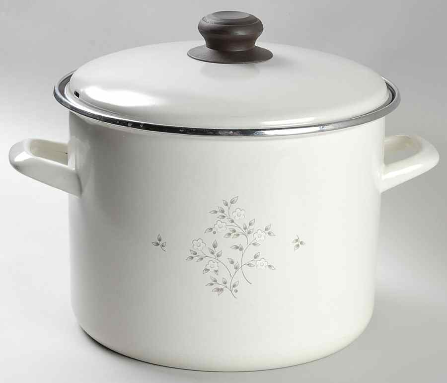 Heirloom 8 Quart Metal Stockpot & Metal Lid by Pfaltzgraff-1