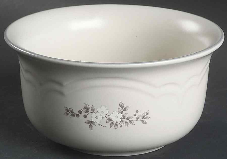 Heirloom Everything Bowl by Pfaltzgraff-1