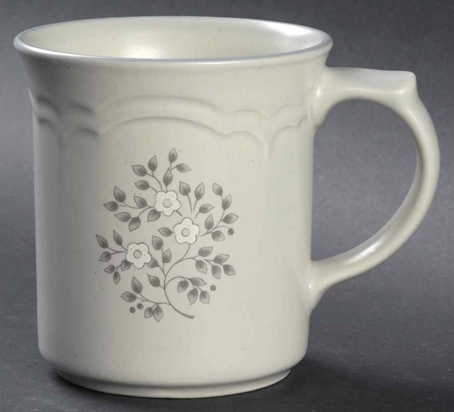 Heirloom Mug by Pfaltzgraff-1