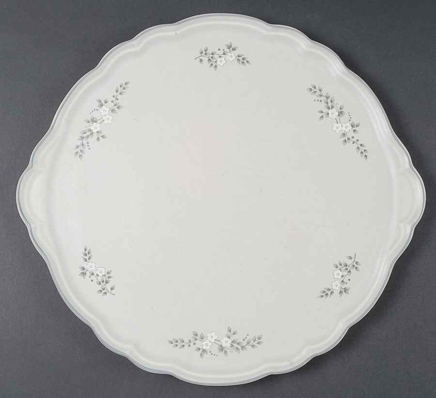 Heirloom Handled Cake Plate by Pfaltzgraff-1