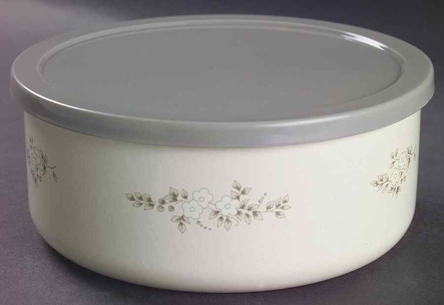 Heirloom 7" Metal Bowl & Plastic Lid by Pfaltzgraff-1