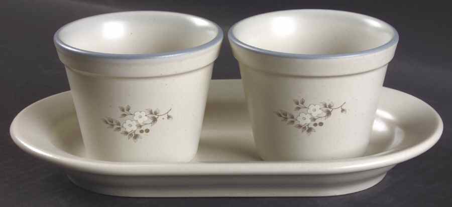 Heirloom Herb Pots with Tray (2 Pots and 1 Tray) by Pfaltzgraff-1
