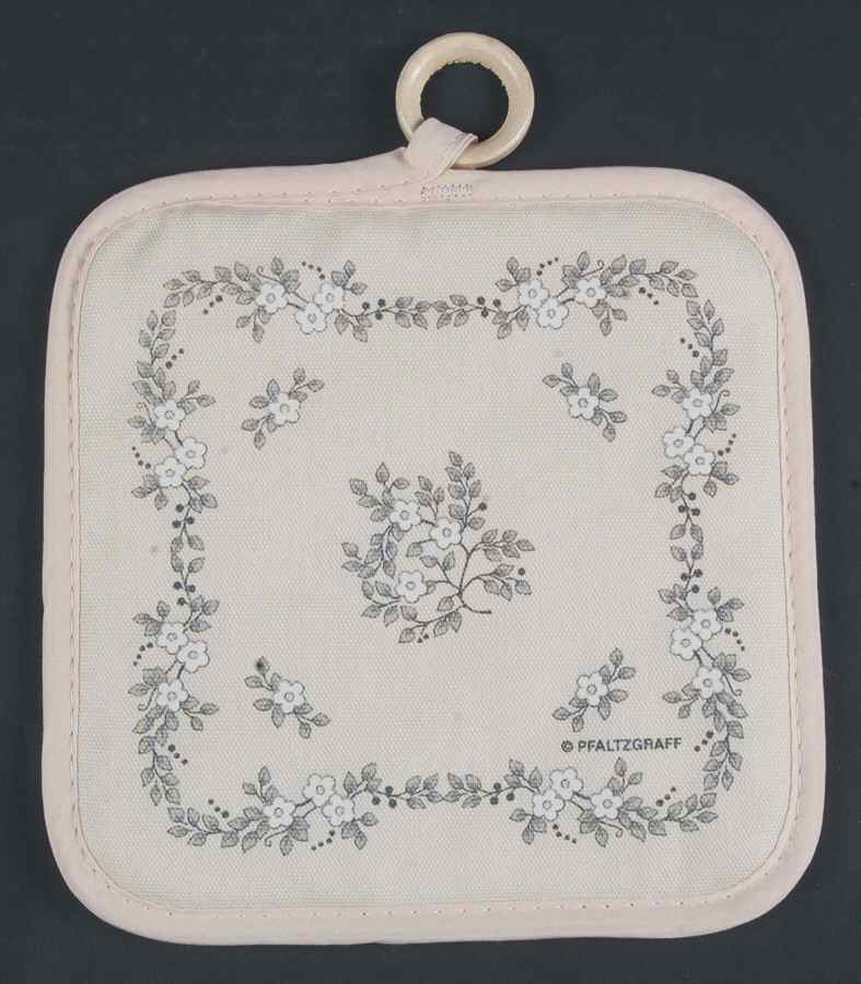 Heirloom Cloth Potholder by Pfaltzgraff-1