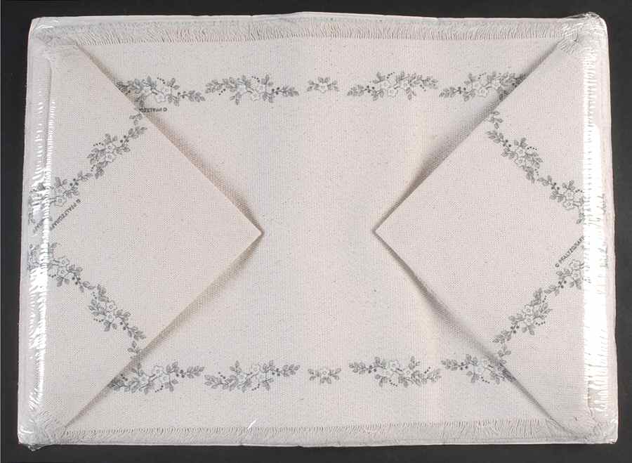 Heirloom Cloth Placemat & Napkin Set - Set of 4 by Pfaltzgraff-1