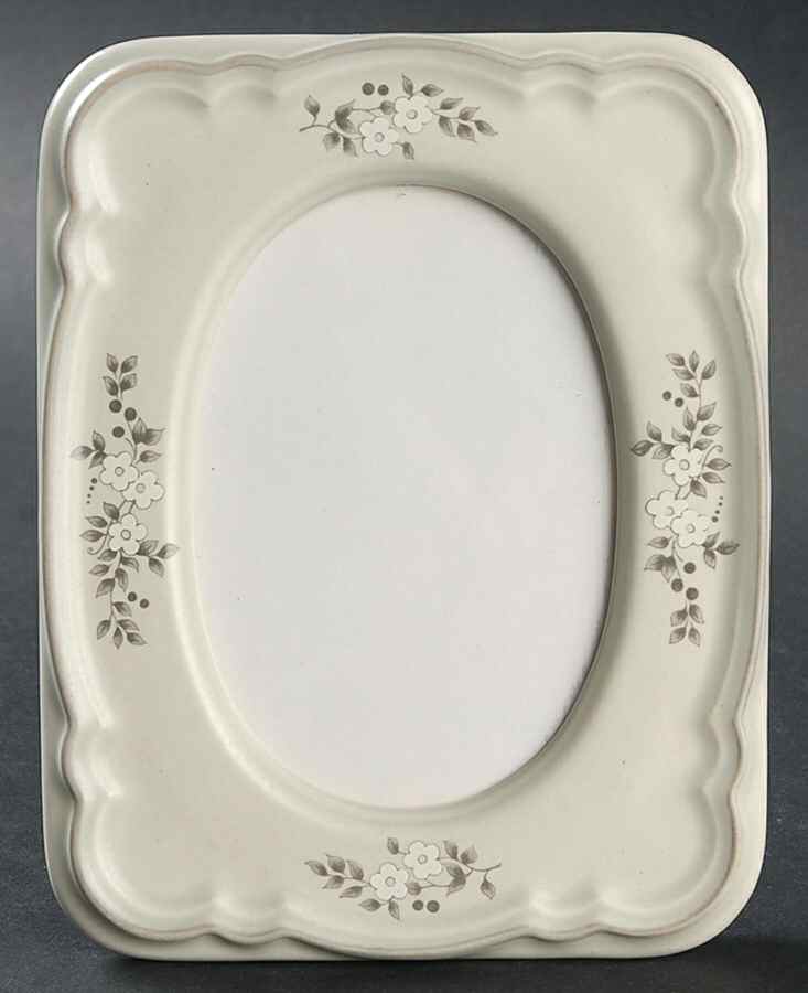 Heirloom 6" Picture Frame by Pfaltzgraff-1