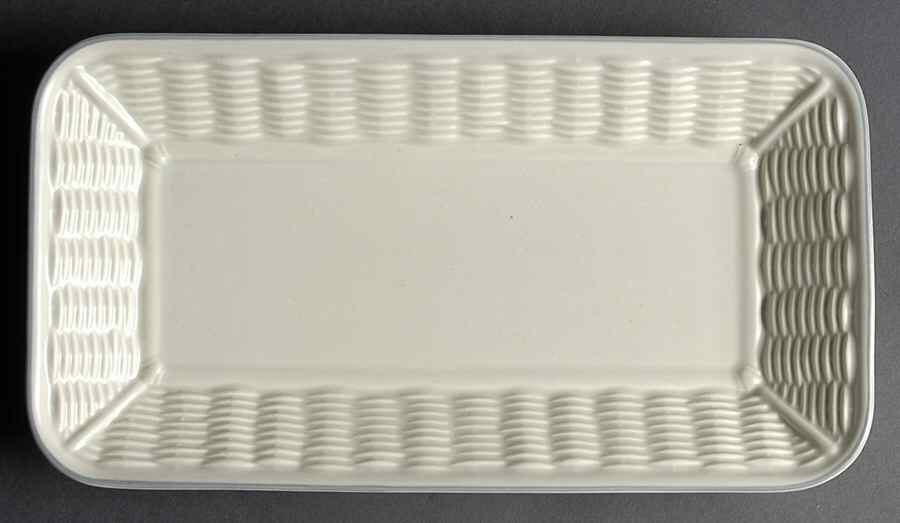 Heirloom Bread Basket Tray by Pfaltzgraff-1