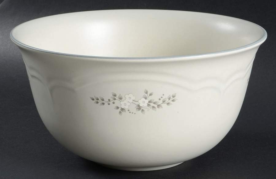 Heirloom 9" Mixing Bowl by Pfaltzgraff-1