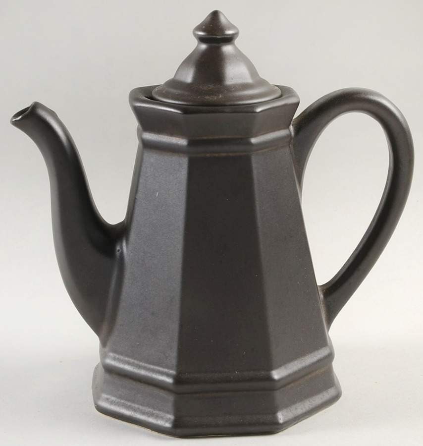 Heritage Black Coffee Pot & Lid by Pfaltzgraff-1