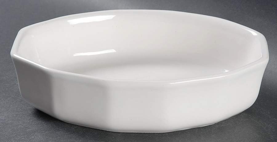 Heritage White 7" Oval Baker by Pfaltzgraff-1