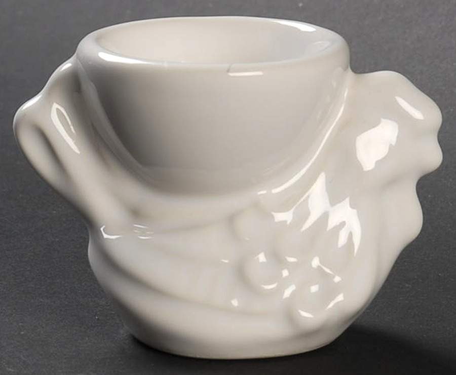 Heritage White Single Egg Cup by Pfaltzgraff-1