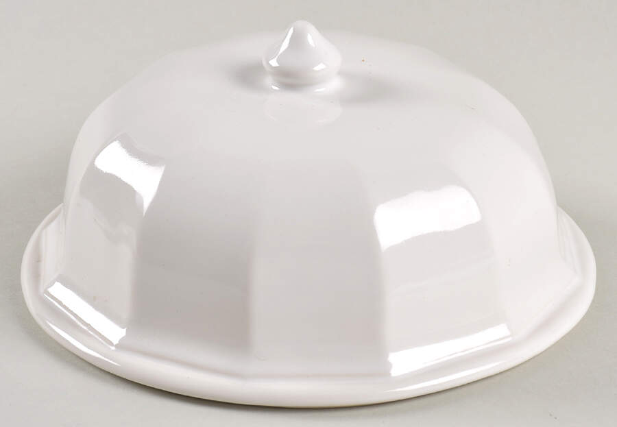 Heritage White Lid for Round Cheese Dish by Pfaltzgraff-1