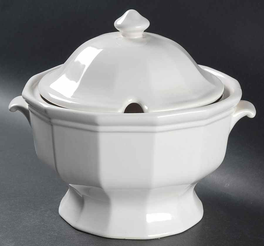 Heritage White Tureen & Lid by Pfaltzgraff-1