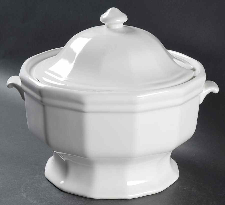 Heritage White Tureen & Lid by Pfaltzgraff-1