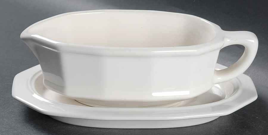 Heritage White Gravy Boat & Underplate by Pfaltzgraff-1