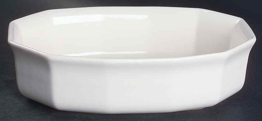 Heritage White 9" Oval Baker by Pfaltzgraff-1