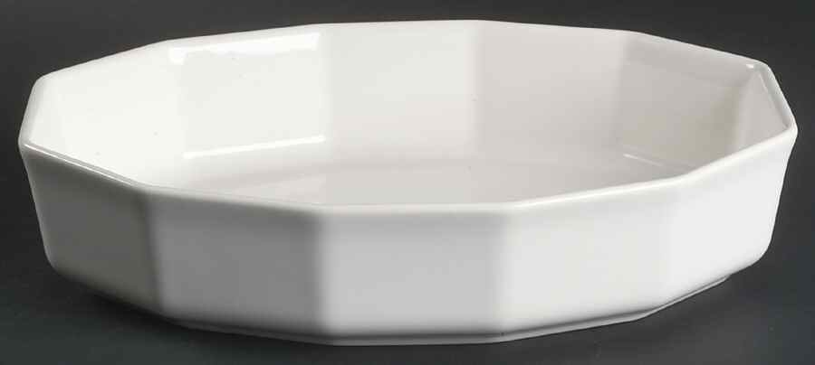 Heritage White 9" Oval Baker by Pfaltzgraff-1