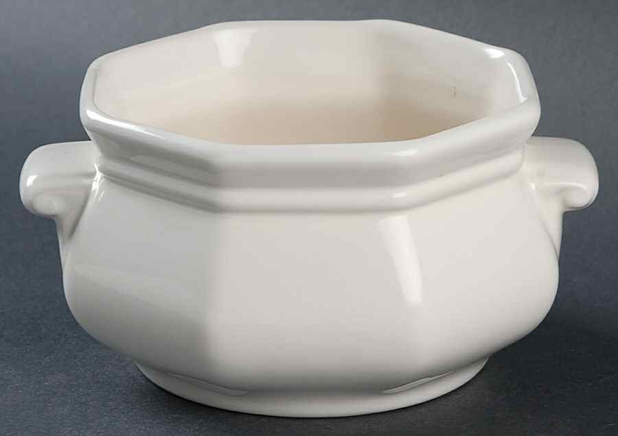 Heritage White Sauce Boat No Lid by Pfaltzgraff-1