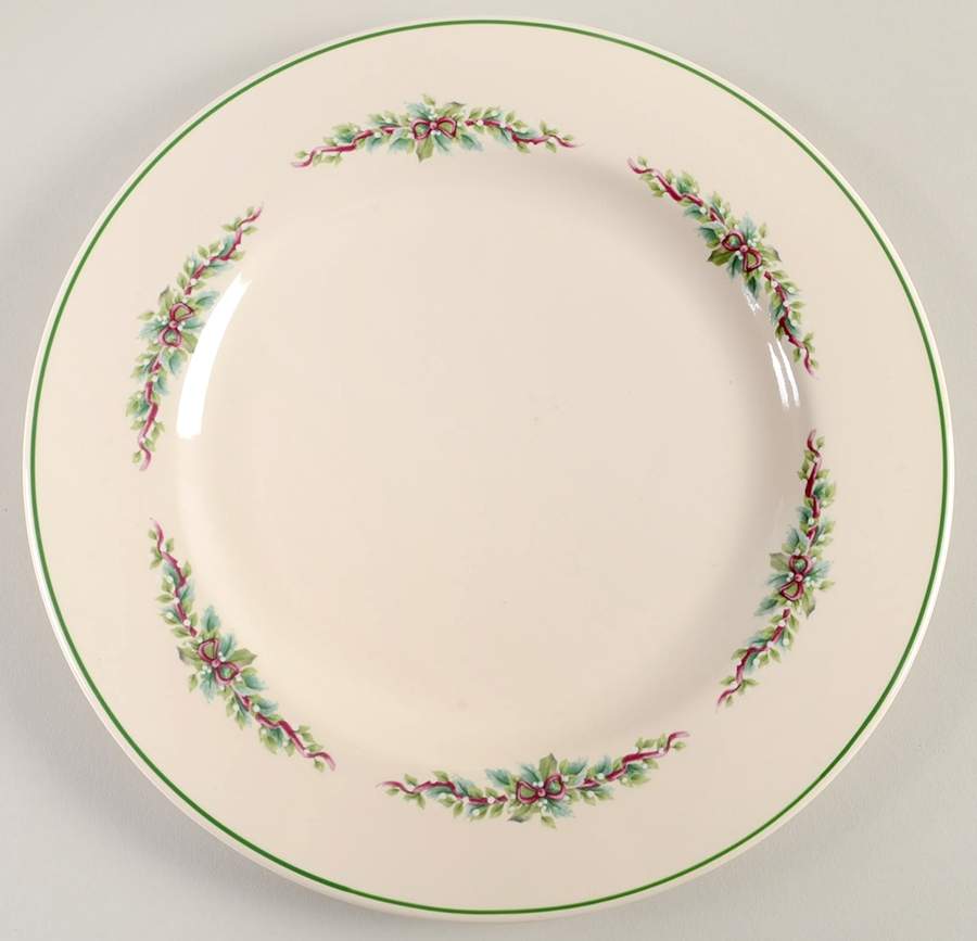 Holly Joy Dinner Plate by Pfaltzgraff-1