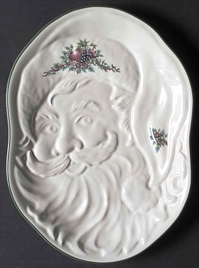 Holly Joy Embossed Santa Plate by Pfaltzgraff-1