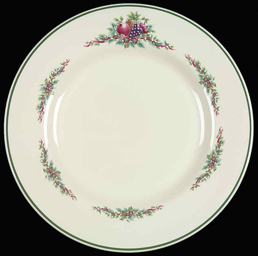 Holly Joy Luncheon Plate by Pfaltzgraff-1