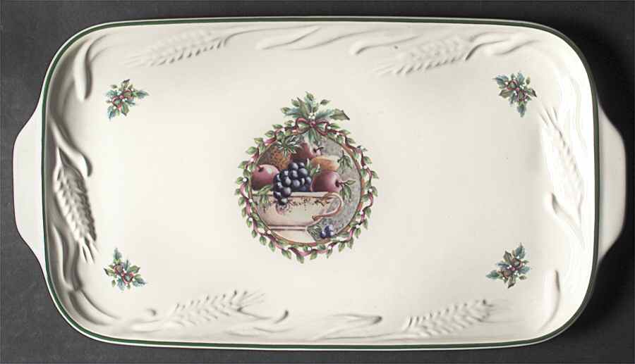Holly Joy Bread Tray by Pfaltzgraff-1