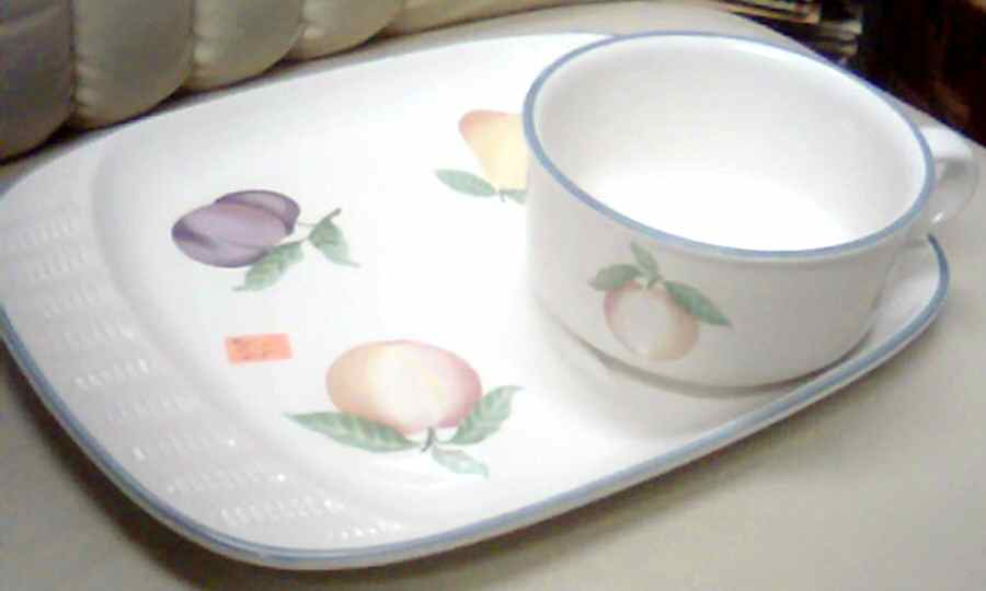Hopscotch (Fruit) Snack Plate & Cup Set by Pfaltzgraff-1