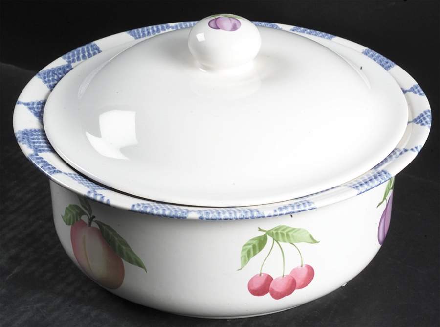 Hopscotch (Fruit) 2.5 Qt Round Covered Casserole by Pfaltzgraff-1