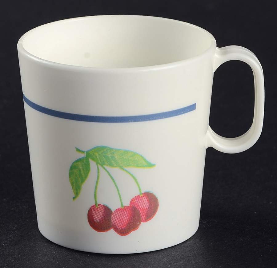Hopscotch (Fruit) Toys Child's Cup by Pfaltzgraff-1
