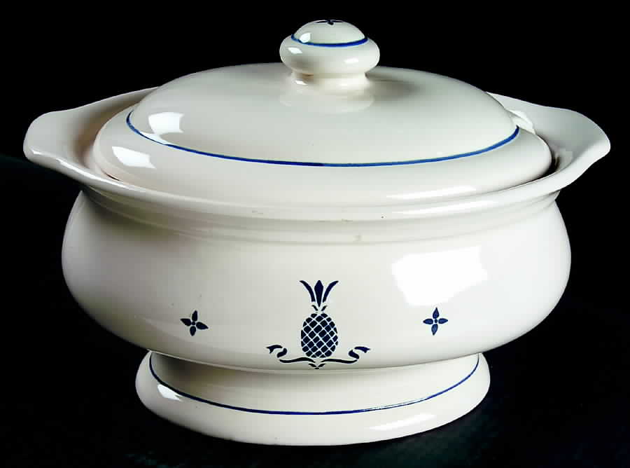 Hospitality Tureen & Lid by Pfaltzgraff-1