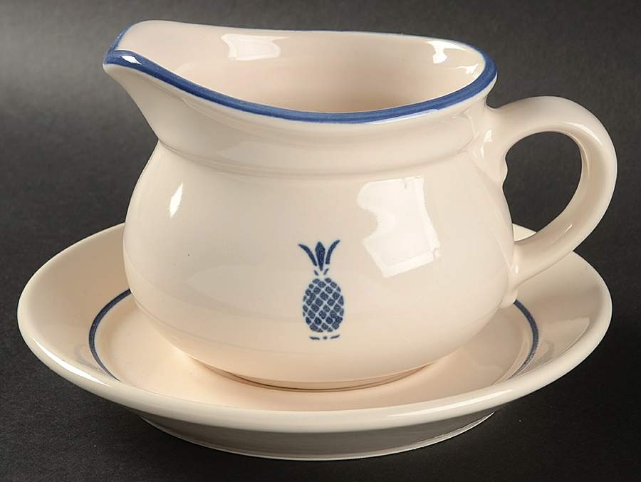 Hospitality Gravy Boat & Underplate by Pfaltzgraff-1