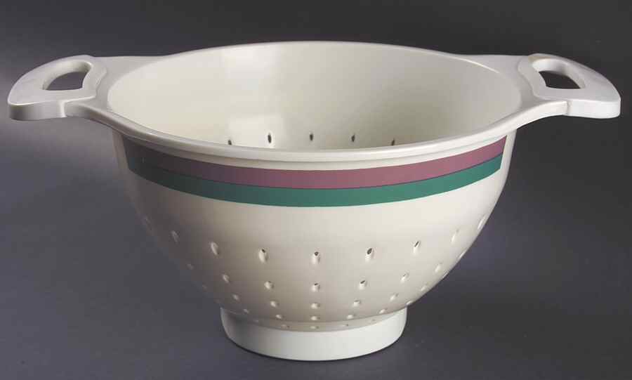 Juniper Melamine Colander by Pfaltzgraff-1