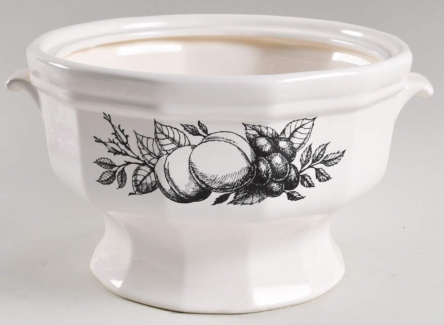 Market Basket Tureen No Lid by Pfaltzgraff-1